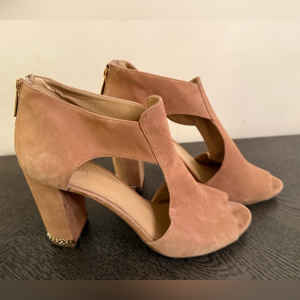 Michael Kors Sabrina tan Suede Open Toe Pump Bootie Heels size 9.5